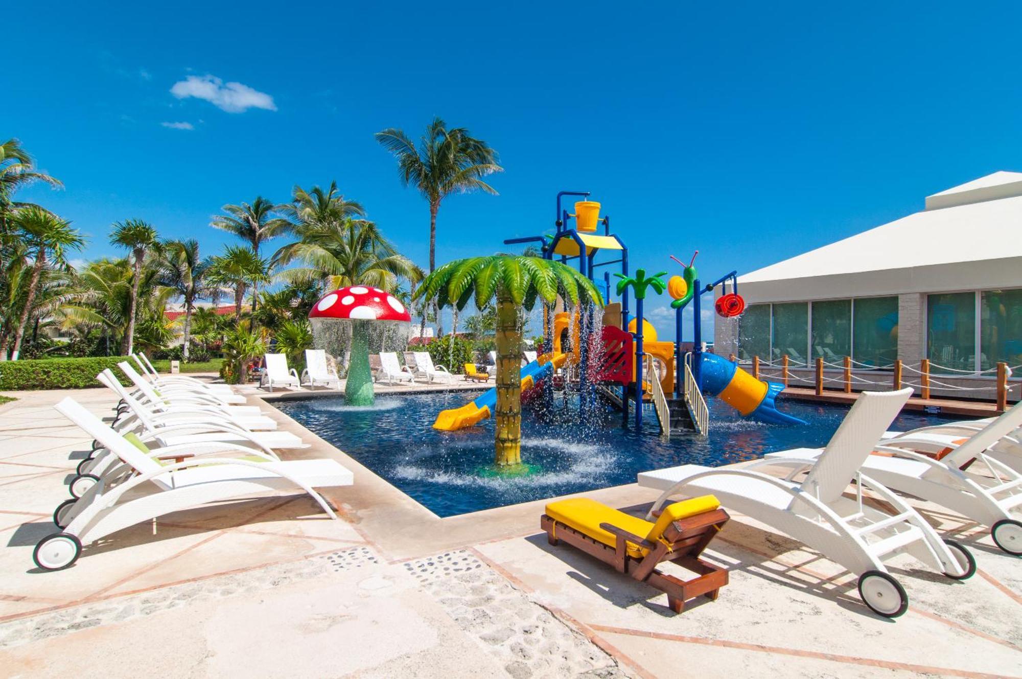 Solymar Condo Beach Resort By Casago Cancun Exterior photo